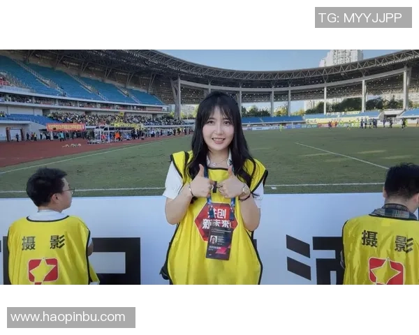 聚焦绿茵巨星瞬间展现赛场激情与荣耀时刻