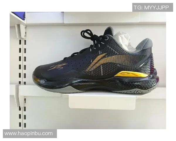 2025年中场球星足球鞋推荐榜单全面解析热门款式与技术特点